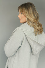 Load image into Gallery viewer, D001 KAROLA - Cima BiancaMerinoWool#MerinoKnitwear#OutdoorKnitWear

