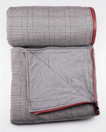 Wool Sleeping bag | Sustainable | Nature | Cruelty-free outerwear | Grey and Red | Checked | Still life | Product shot