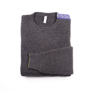 Merino Wool Sweater Grey | Merino Crewneck Sweater | Shoulder Detail | Product Shot | Front | Folded Merino Sweater | Purple Detail | Merino Wool | Outdoor Merino Knitwear |