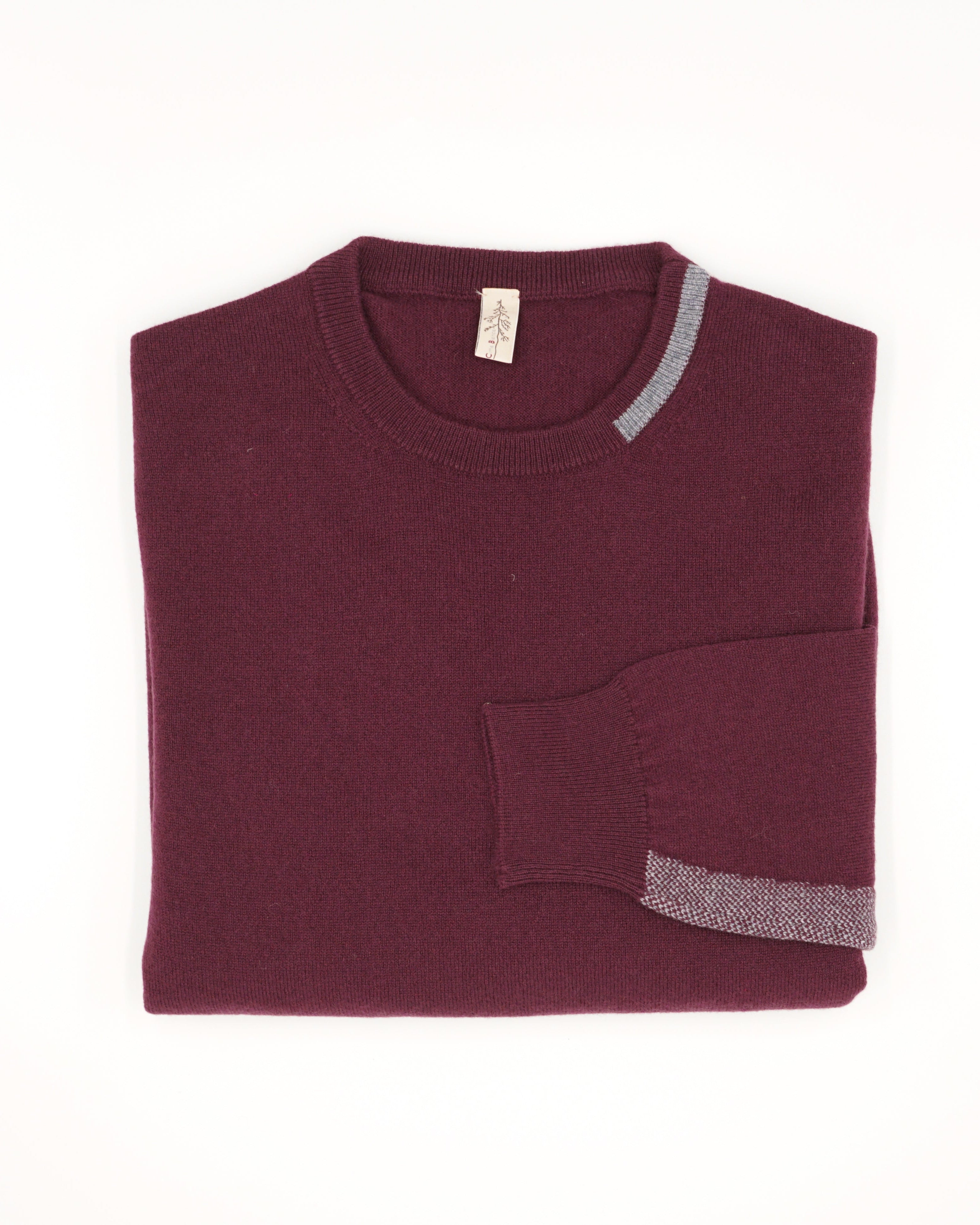 Merino Wool Crewneck Sweater | Crewneck | Sustainable | Nature | Cruelty-free outerwear | Burgundy | Product shot